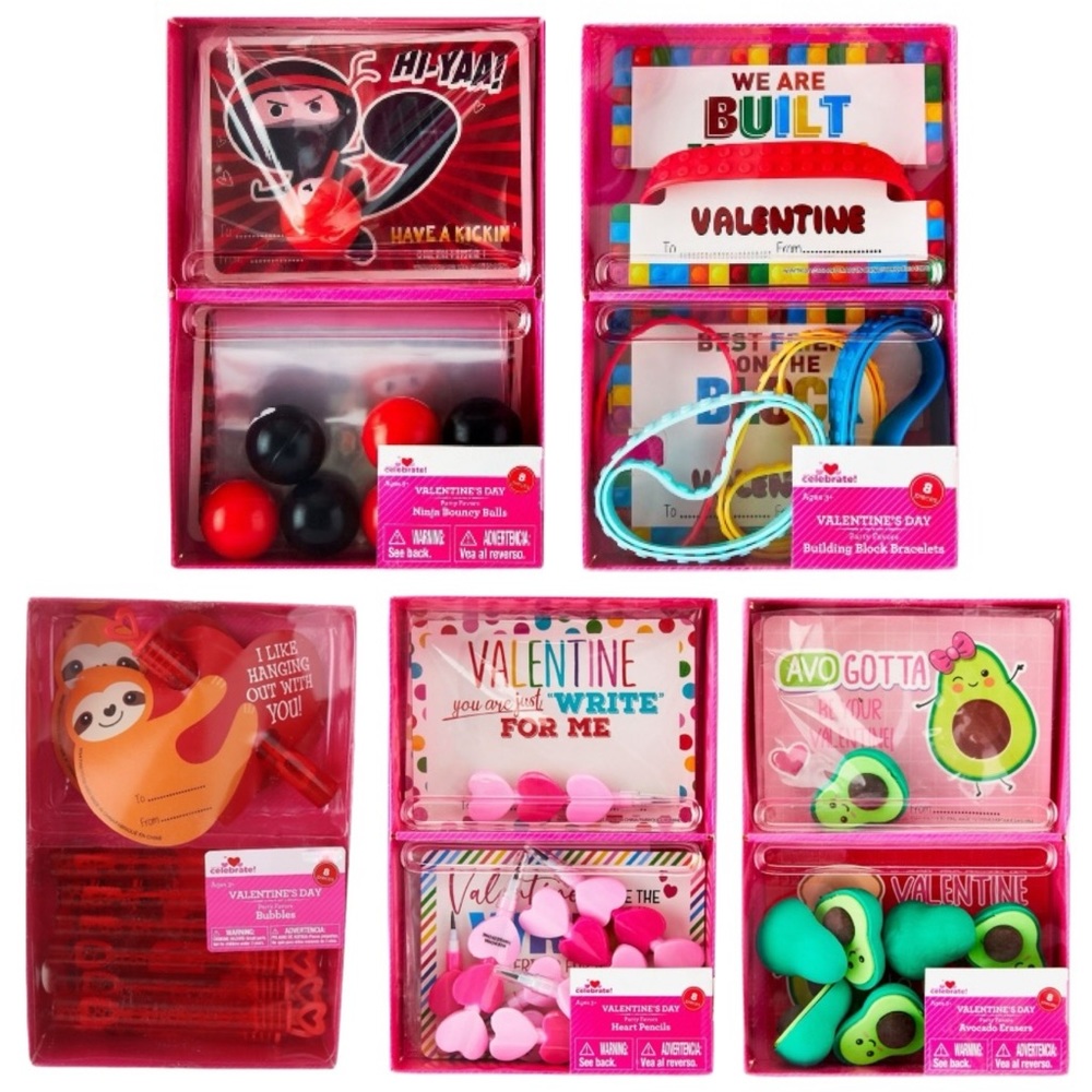 5 Packs of Kids Valentine’s Day Cards & Party Favors NWT, 40 Total Cards NWT